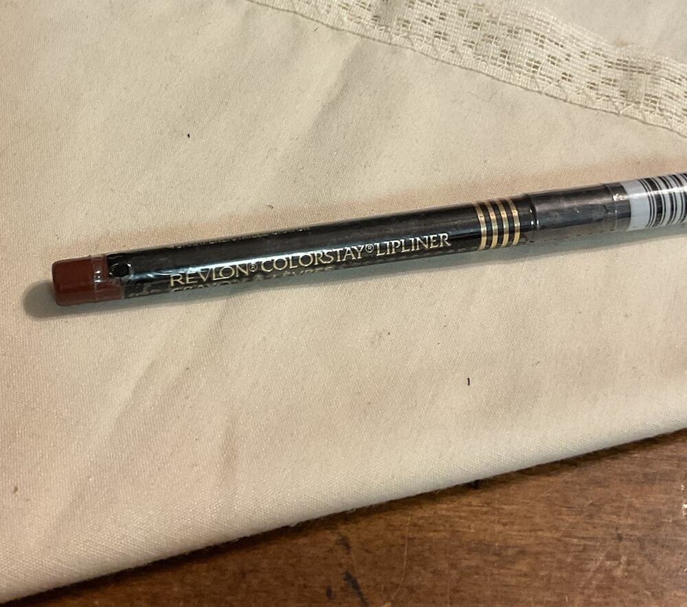 REVLON COLORSTAY LIPLINER 40 CHOCOLATES New